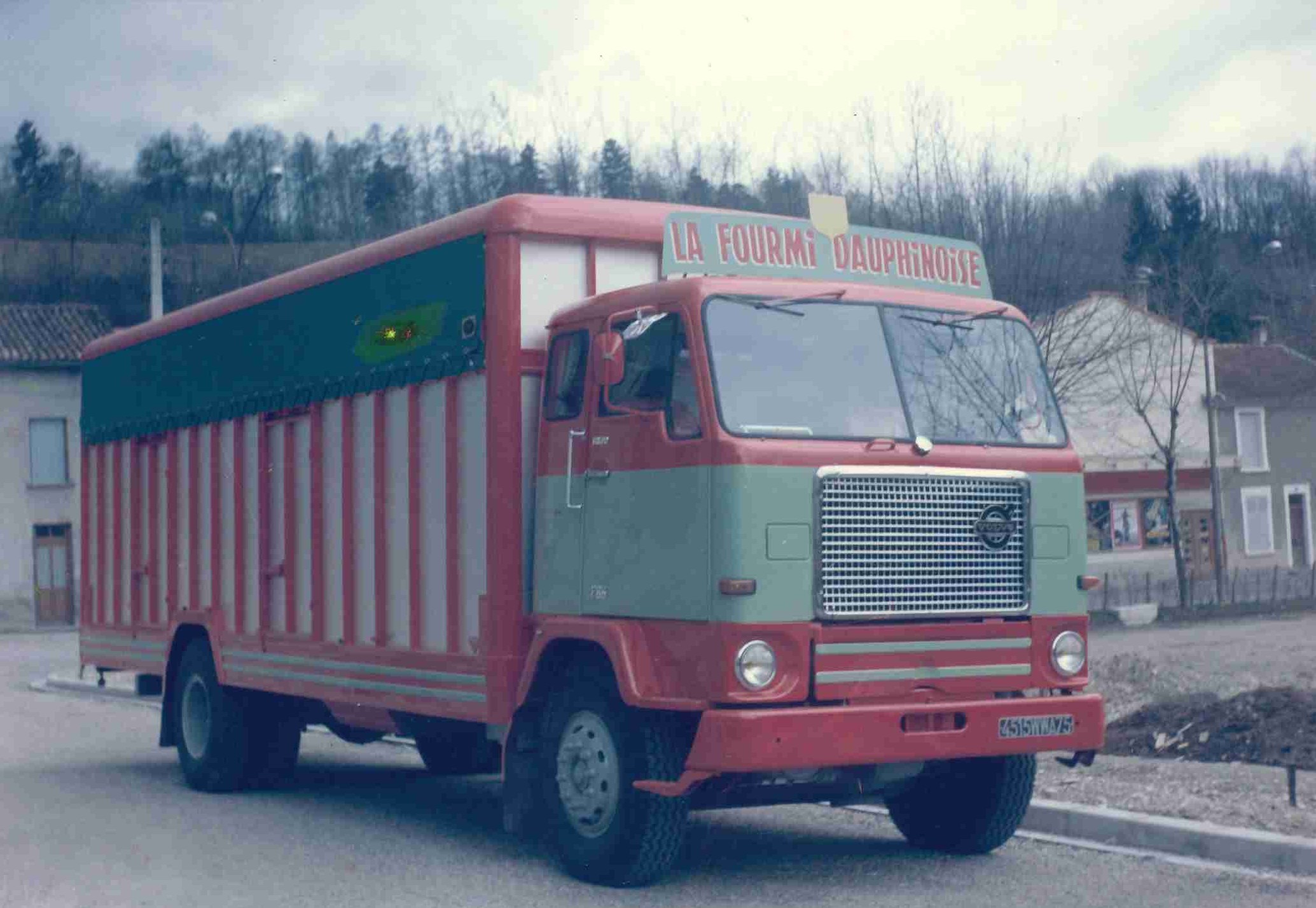 Camion Volvo La Fourmi Dauphinoise — 1966